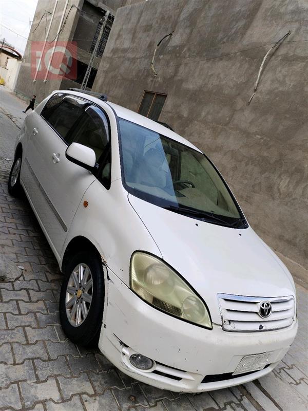 Toyota Ipsum 2001 for sale in Iraq - Basra